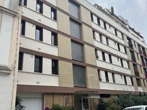 Place de stationnement sécurisée deux roues