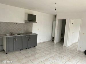 Location Louvres 2 pièces 35 m2