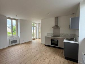 T 3 64 m2  refait à neuf et au calme