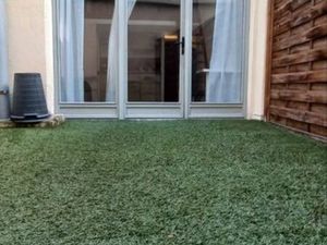 Appartement meublé sur cour privative de 15m2