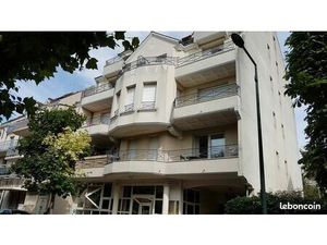 Studio 20 6m² - Centre ville - 4 mn gare RER A / SNCF (Saint Lazare)