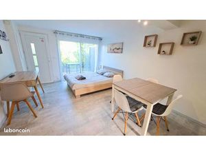 Joli studio avec terrasse  parking et jardin à Agen