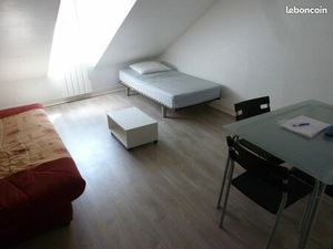 Studio meublé pour étudiants