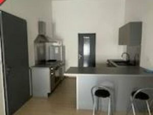 Location Appartement 2 pièces 54m² TOURVES 83170