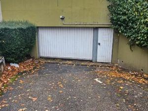 35m2 Grand garage très sécurisé 25 rue Emile Littré