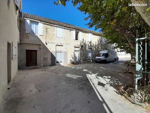 Studio 1 pièce 30 m²