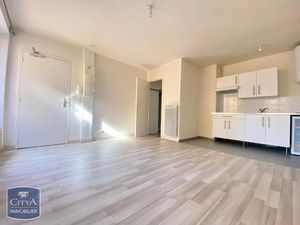 Appartement à louer 1 pièce 22 m² - Versailles (78) - 731€