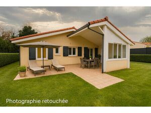 Vente maison 4 pièces  76.00m²  Dax