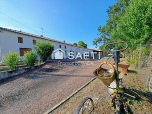 Vente maison 8 pièces 214 m² Montendre (17130)