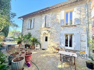 Maison en pierre Saint Hilaire De Brethmas