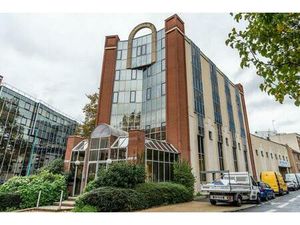 Activité  Bureaux à vendre de 3959m2