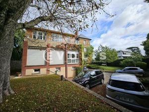 Bureaux lumineux à louer  à 5 min du RER B - Idéal professions libérales ou TPE