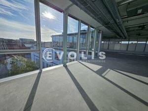 À louer - Immeuble de bureaux rénové à Malakoff (92)