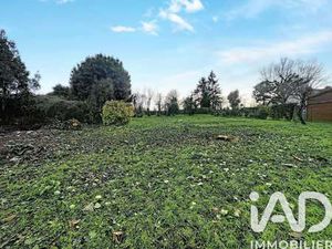 Vente Terrain à Azay-sur-Cher (37270) : à vendre / 896m² Azay-sur-Cher