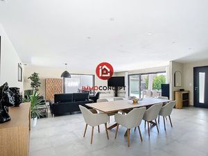 Vente maison 6 pièces 230 m² Pujaut (30131)