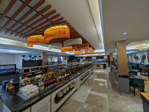 CESSION DROIT AU BAIL - BÂTIMENT INDÉPENDANT 1 204 M² - EXTRACTION / PARKING SOUS-SOL / ER