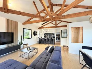 Exclusivité coup de coeur assuré pour cette belle contemporaine!