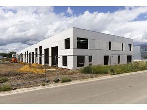 Surface industrielle à vendre à rue de l'Avenir 1 Andenne (RBU84534)
