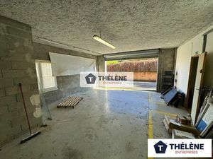 Location local commercial 65m2 Mauguio 34130 - 420 € - Surface Privée