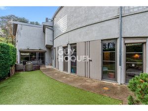 Loft Sainte Foy Les Lyon / Lyon5 156 m2 carrez et 359 M2 de jardin -parking - climatisatio