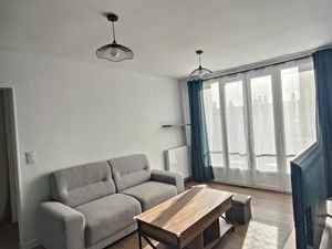 Location Appartement 5 pièces 73m² ORLEANS 45000