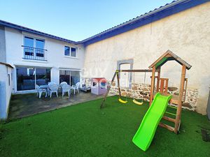 Maison de 140.5 m2 à Souzy