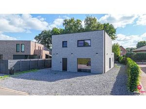 Huis te koop in Houthalen-Helchteren met 4 slaapkamers