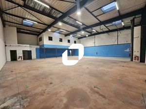 Locaux d'activités avec bureaux proche A1  A3 et A104