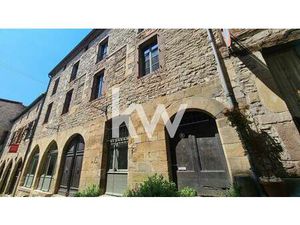 Cordes Sur Ciel : très bel immeuble avec cour intérieure