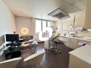 A VENDRE  IDEAL ACTIVITE LIBERALE SITUE A MARLY LE ROI