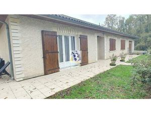 Puymoyen  3 chambres  garage  jardin clos.