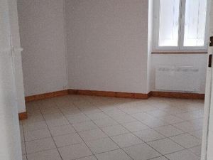 Location appartement 3 pièces 85 m² à Bieujac (33210)