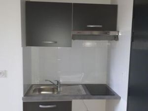 Location appartement 2 pièces 26 m² à Bordeaux (33000)
