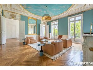Location Bureau Paris 75008
