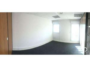 Location Bureaux et commerces à Aix-en-Provence (13080) : à louer / 99m² Aix-en-Provence