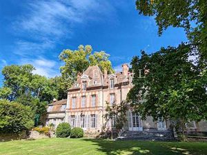 Vente Demeure d'exception à Longpont-sur-Orge (91310) : à vendre / 522m² Longpont-sur-Orge
