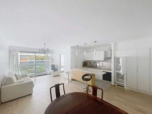 Appartement de luxe de 2 chambres à Tour Eiffel  Invalides – Ecole Militaire  Saint-Thomas