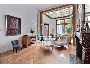 Vente maison 8 pièces 224.84 m² à Lille (59000)  880 000 €
