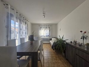 Vions maison de plain-pied sur 359m² de terrain