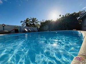 Vente maison 5 pièces 112 m² à Sainte luce (97228)  574 750 €