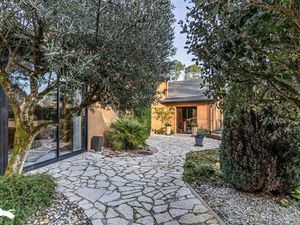 Vente maison 7 pièces 205 m² à Le Pian-Médoc (33290)  598 000 €