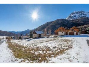 Référence : 6081-Scn - Terrain de 800m2 à Arvieux (05350)