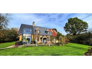 Maison indépendante en pierre de caractère avec 2 chambres et 2