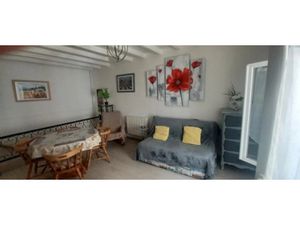 Location meublée appartement 2 pièces 38 m² à Saint-Chamas (13250)  750 €