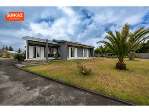 Maison La Plaine Des Cafres 6 pièce(s) 141.09 m2 sur terrain de 2000 m²