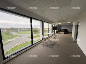 Location Bureau Chargé 37530