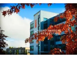 Location Bureau Tours 37100