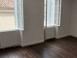 Location Appartement 2 pièces à Bazas (33430) : à louer 2 pièces / 45m² Bazas