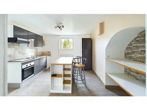 Maison de village avec garage