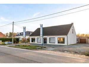 Volledig gerenoveerd kantoor met comfortabele woonruimte ...